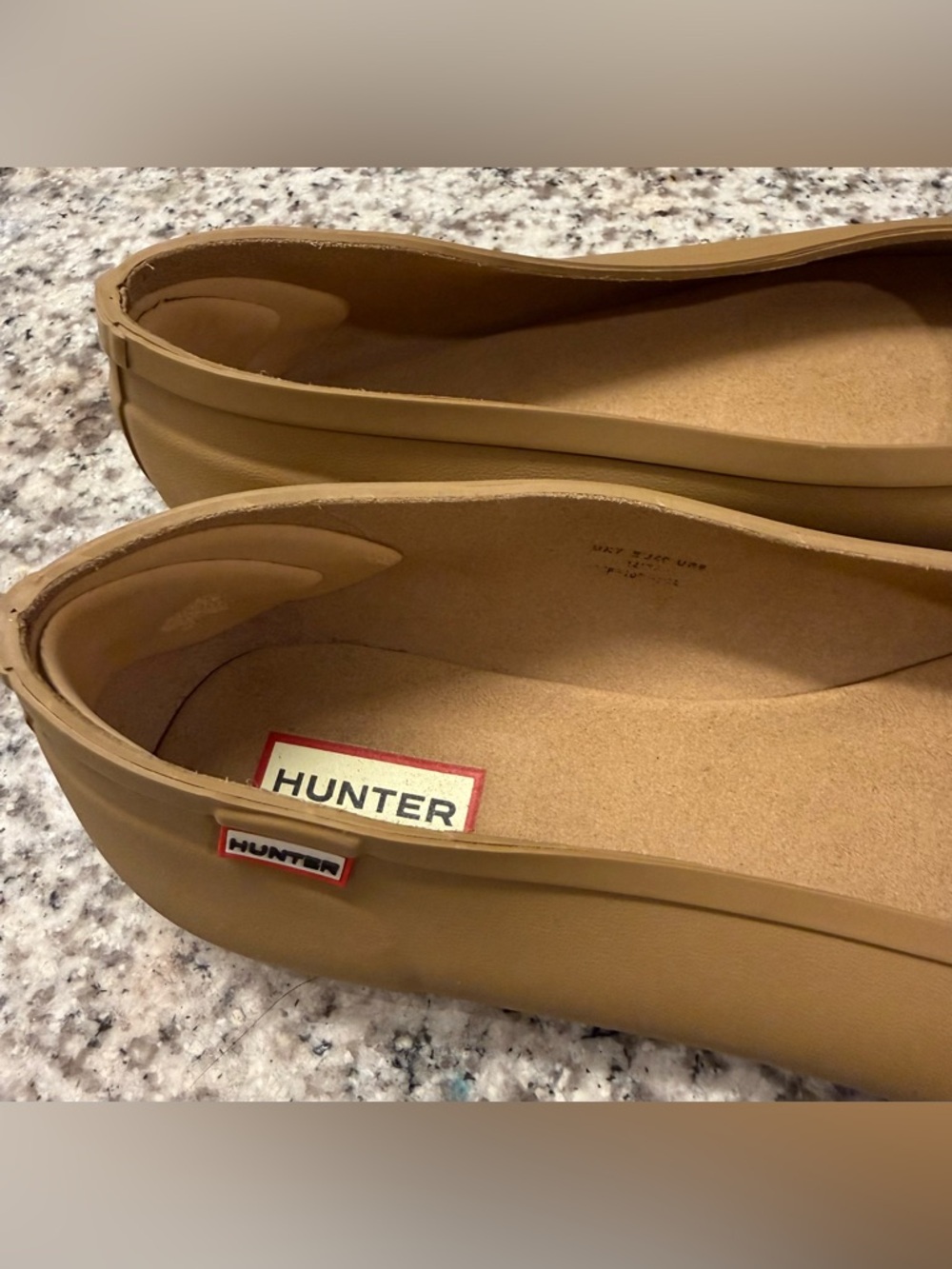 Hunter Women’s Tan Rubber Ballet Flats size 40 us 9 - Picture 5 of 9